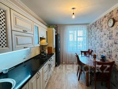 2-бөлмелі пәтер · 61 м² · 8/10 қабат, 12 ш/а., бағасы: 20 млн ₸ в Актобе, мкр 12