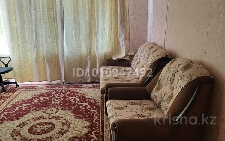 3-бөлмелі пәтер · 61.7 м² · 2/5 қабат, Гвардейская 10, бағасы: 11 млн ₸ в Приозёрске — фото 2