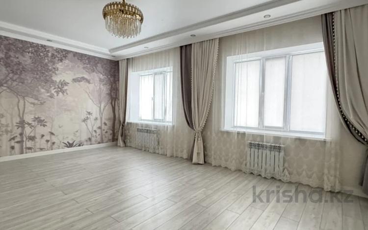 2-бөлмелі пәтер · 90 м² · 4/5 қабат, Алтын орда ш/а. 24 а — ғазиза Жубанова, бағасы: 37.5 млн ₸ в Актобе, мкр. Алтын орда — фото 2