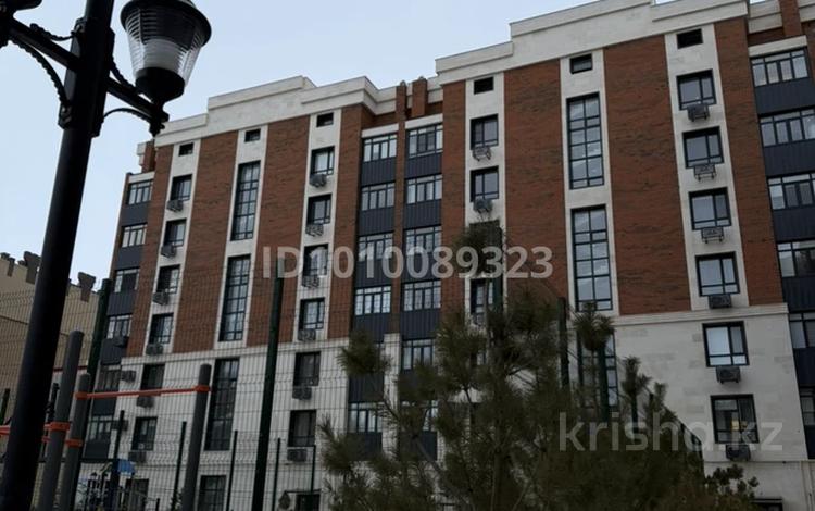 3-комнатная квартира · 104.2 м² · 2/7 этаж, мкр. Алтын орда 51в — Мустафа Шокай /Мангилик ел за 75 млн ₸ в Актобе — фото 14