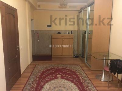 3-бөлмелі пәтер · 128 м² · 2/9 қабат, Жамбыла 211/71, бағасы: 132 млн ₸ в Алматы, Алмалинский р-н