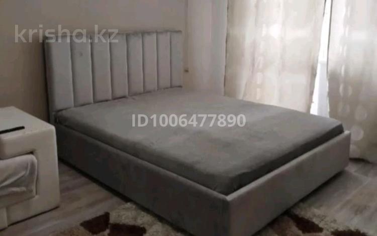 1-комнатная квартира · 45 м² · 8/9 этаж, 5 микрорайон 5 дом — Кристина, централ кафе за 10 000 ₸ в Аксае — фото 2