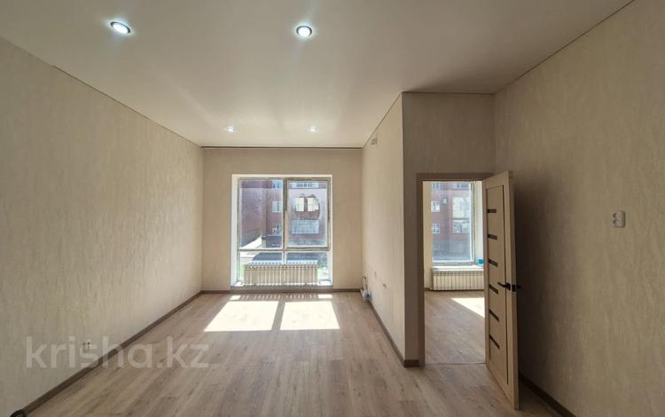2-бөлмелі пәтер · 45 м² · 2/4 қабат, АЛТЫН АРКА, бағасы: 32 млн ₸ в Караганде — фото 6