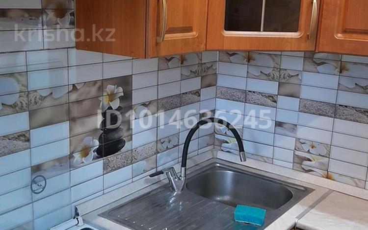 2-комнатная квартира · 42.1 м² · 1/5 этаж, Старый Майкудук — 14 микрорайон за 12.5 млн ₸ в Караганде, Алихана Бокейханова р-н — фото 2