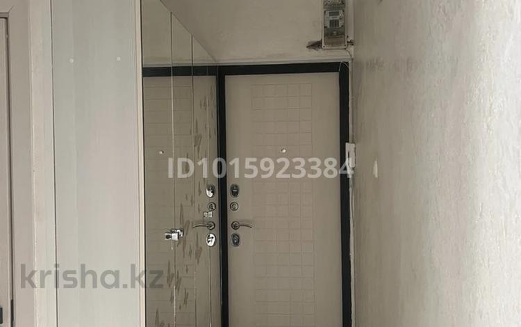 3-комнатная квартира · 67 м² · 4/5 этаж, мкр Акбулак 22 за 15 млн ₸ в Таразе — фото 2