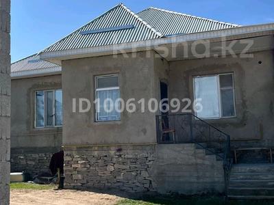 Отдельный дом · 4 комнаты · 200 м² · 10 сот., мкр Бектобе 23 за 35 млн 〒 в Таразе