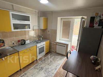 2-комнатная квартира · 50.1 м² · 3/5 этаж, Алтынсарина за 16.5 млн 〒 в Актобе, мкр. Курмыш