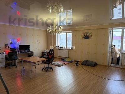 3-комнатная квартира · 134 м² · 10/10 этаж, Алихан Бокейхан 2 за 55 млн ₸ в Астане, Есильский р-н