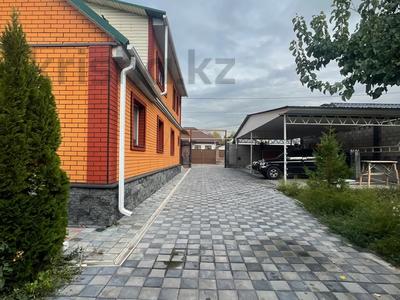 Отдельный дом • 2 комнаты • 50 м² • помесячно, мкр Таугуль-3, Султан Бейбарс 74 за 300 000 〒 в Алматы, Ауэзовский р-н