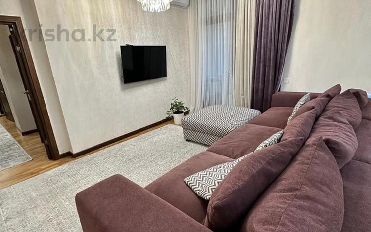 3-комнатная квартира · 90 м² · 4/20 этаж · помесячно, Снегина 33 А — Мендикулова