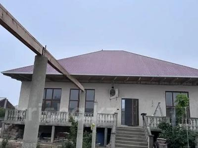 Отдельный дом · 4 комнаты · 180 м² · 18 сот., улица каспий 3 за ~ 25.8 млн ₸ в Атамекене