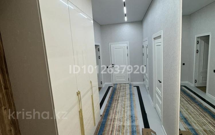 2-комнатная квартира · 88 м² · 4/5 этаж, Аргынбекова 603А за 350 000 ₸ в Шымкенте, Абайский р-н — фото 2