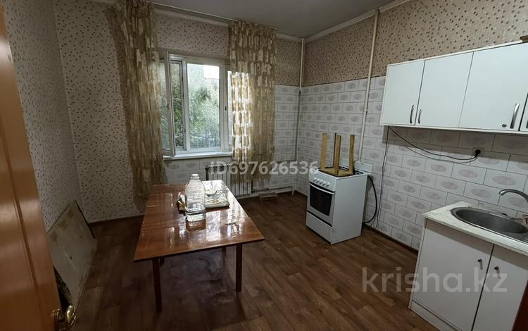2-комнатная квартира · 58 м² · 2/9 этаж, мкр Жетысу-2 46 за 250 000 ₸ в Алматы, Ауэзовский р-н — фото 2
