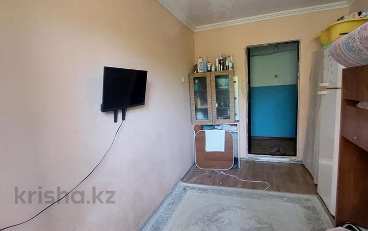 1-комнатная квартира · 10 м² · 3/4 этаж, мкр №6 55 за 9.5 млн ₸ в Алматы, Ауэзовский р-н — фото 5