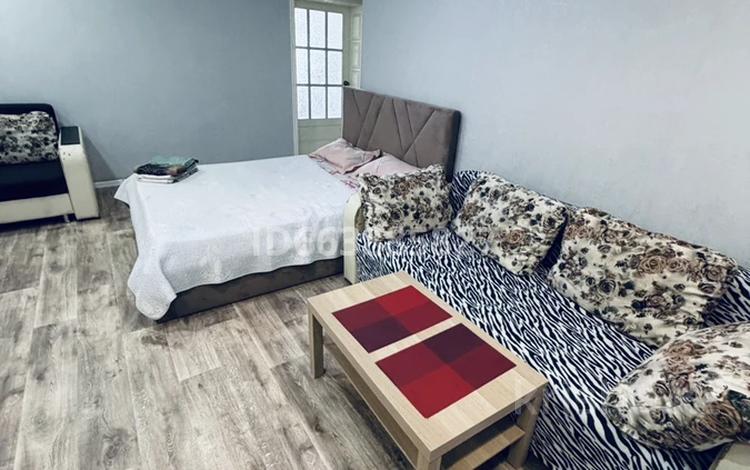 3-комнатная квартира · 60 м² · 4/4 этаж, Космонавтов 7 — Ленина за 25 000 ₸ в Рудном — фото 229