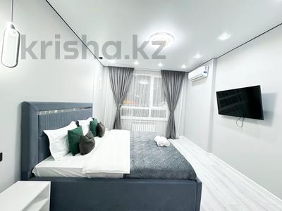 2-комнатная квартира · 55 м² · 3/9 этаж, мкр Сайран, Толе би 285 — Толе би Утеген батыра Автовокзал Сайран за 20 000 ₸ в Алматы, Ауэзовский р-н