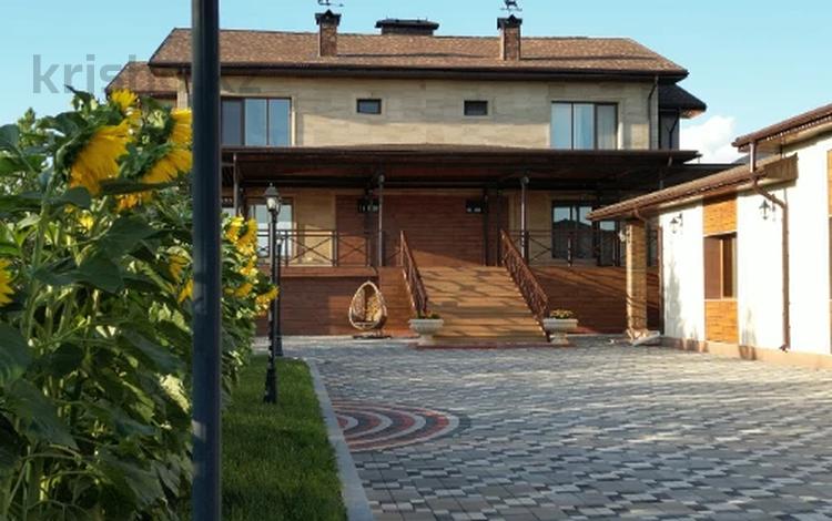 Жеке үй · 8 бөлме · 600 м² · 30 сот., Талапкерская улица, бағасы: 600 млн 〒 — фото 3