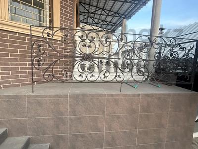 Отдельный дом · 7 комнат · 230 м² · 8 сот., мкр Нуртас — Байтерекова -Саяхат маг Сайман за 80 млн 〒 в Шымкенте, Каратауский р-н