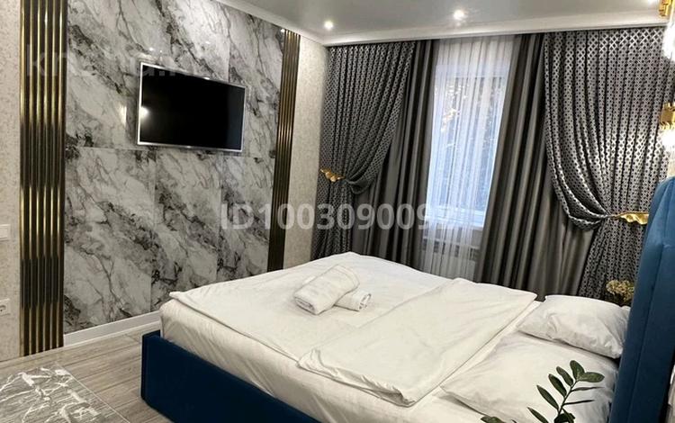 1-бөлмелі пәтер · 64 м² · 3/5 қабат, Авангард-2, бағасы: 10 000 〒 в Атырау, мкр Авангард-2 — фото 2