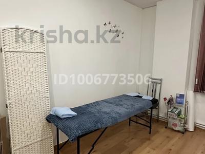 Офисы, салоны красоты, кабинеты и рабочие места, студии · 5 м² за 30 000 〒 в Караганде, Казыбек би р-н