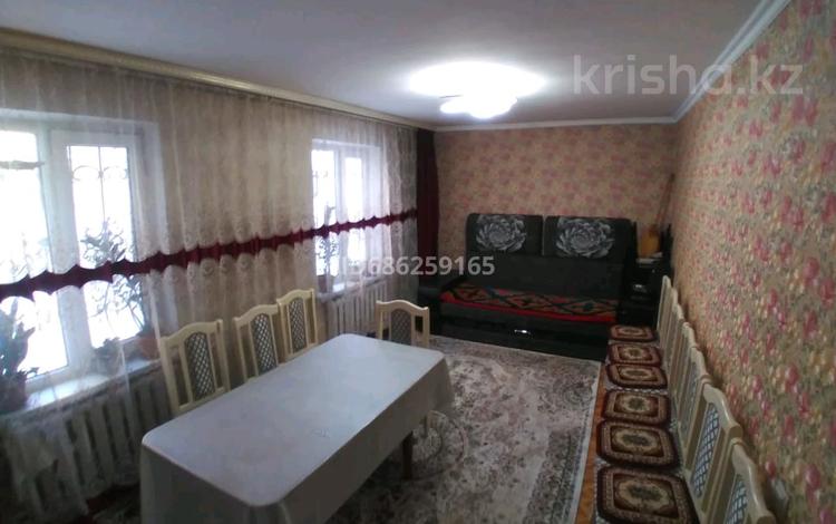 3-комнатная квартира, 60 м², 1/5 этаж, Ломоносова 54 за 23 млн 〒 в Боралдае (Бурундай) — фото 2