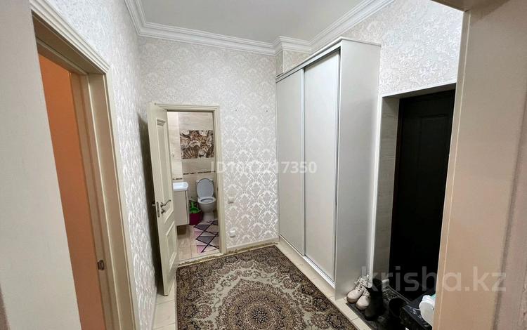 2-комнатная квартира · 50 м² · 1/9 этаж, Керей-жанибек хандар 12/1 за 240 000 ₸ в Астане, Есильский р-н — фото 2