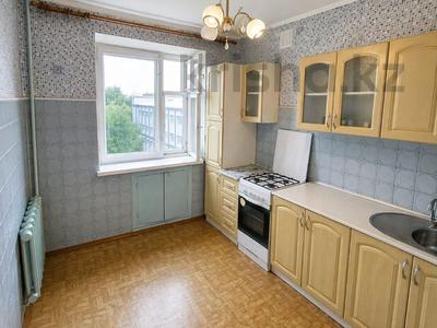 3-бөлмелі пәтер · 62.4 м² · 6/9 қабат, Назарбаева 206 — Революция, бағасы: 21.5 млн ₸ в Уральске
