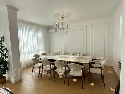 4-комнатная квартира · 135 м² · 14/18 этаж, Байтурсынова 30/1 за 120 млн 〒 в Астане