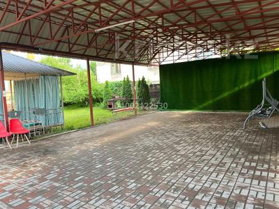 Дом · 6 комнат · 320 м², мкр Нур Алатау, Мурат — Баганашыл за 80 000 〒 в Алматы, Бостандыкский р-н