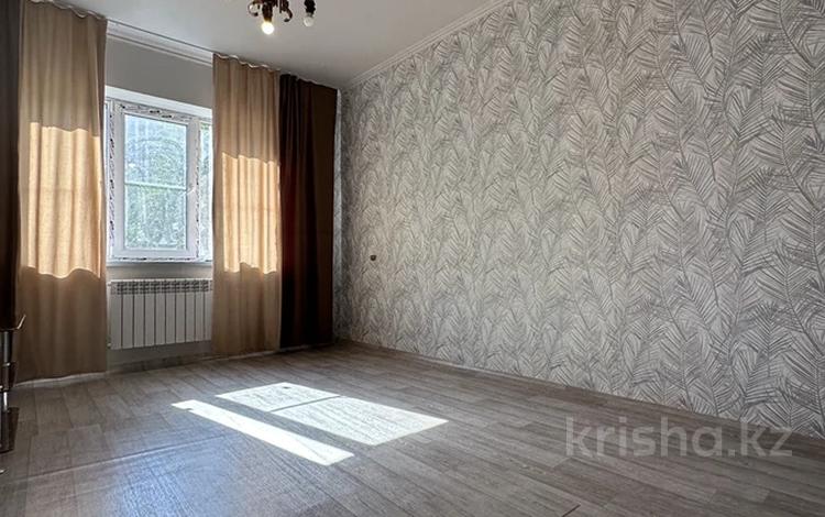 3-бөлмелі пәтер · 73 м², Ақсай-4 ш/а. 11 — Саина -Жубанова, бағасы: 45 млн ₸ в Алматы, Ауэзовский р-н — фото 2