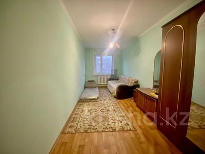 2-комнатная квартира, 45 м², 3/5 этаж, мкр Юго-Восток, Республики 28 за 17 млн 〒 в Караганде, Казыбек би р-н