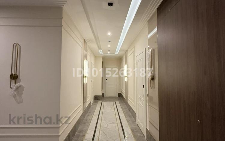 3-комнатная квартира · 80.8 м², мкр Курамыс, Кенесары хана 43/7 за 100 млн ₸ в Алматы, Наурызбайский р-н — фото 2