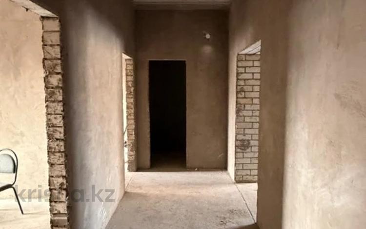 2-бөлмелі пәтер · 72 м² · 5/9 қабат, мкр. Алтын орда, бағасы: 31 млн ₸ в Актобе — фото 3