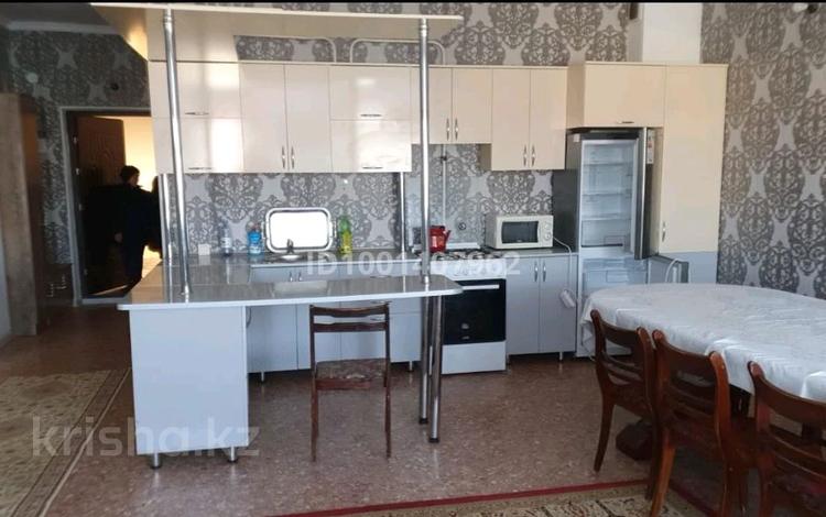 2-бөлмелі пәтер · 65.7 м² · 5/7 қабат, Атшабар 17, бағасы: 27 млн ₸ в Таразе — фото 2