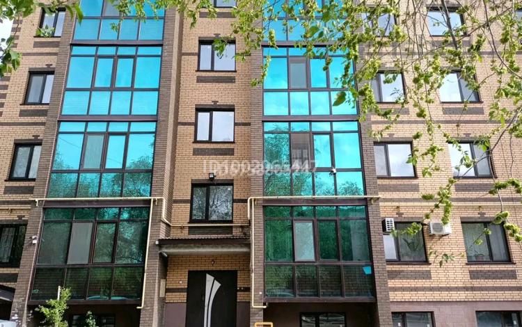 3-бөлмелі пәтер · 79 м² · 3/5 қабат, Жамбыла 213 — Урдинская, бағасы: 37.5 млн ₸ в Уральске — фото 2