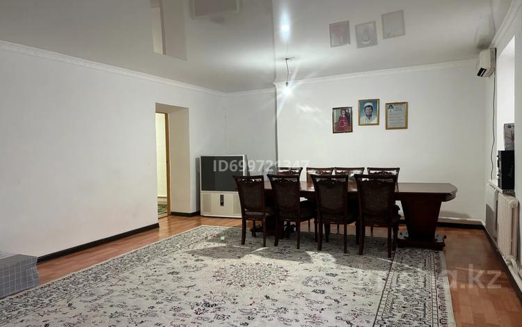 Отдельный дом · 5 комнат · 120 м², Атырау 4/1 за 100 000 ₸ в Аксае — фото 2
