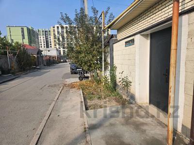 Отдельный дом · 2 комнаты · 60 м², Ильяшева 36 за 250 000 〒 в Алматы