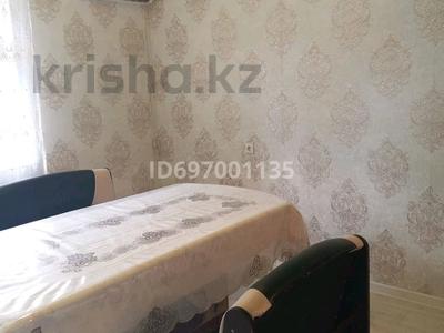 4-комнатная квартира, 90 м², 1/5 этаж, мкр Шанхай 1 за 15.5 млн 〒 в Актобе, мкр Шанхай