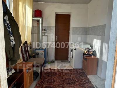 Жеке үй · 2 бөлме · 35 м² · 4 жүзд., Биржан Сала 114, бағасы: 100 000 ₸ в 