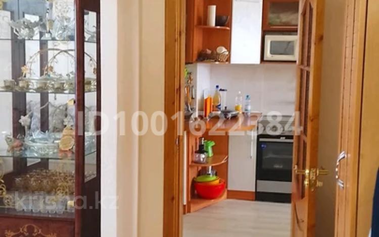 3-бөлмелі пәтер · 90 м² · 4/9 қабат, Машхур Жусупа 46, бағасы: 35 млн ₸ в Экибастузе — фото 2