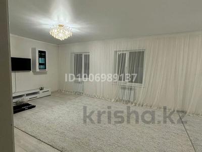 Отдельный дом · 6 комнат · 200 м² · 10 сот., Мкр. Северный за 60 млн ₸ в 