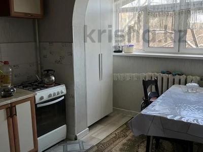 3-бөлмелі пәтер · 70 м² · 3/9 қабат, Ақсай-4 ш/а., Жубанова 6, бағасы: 44.9 млн ₸ в Алматы, Ауэзовский р-н