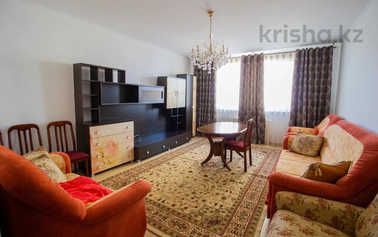 3-комнатная квартира, 90 м², 2/5 этаж помесячно, Каратал за 180 000 〒 в Талдыкоргане, Каратал — фото 2