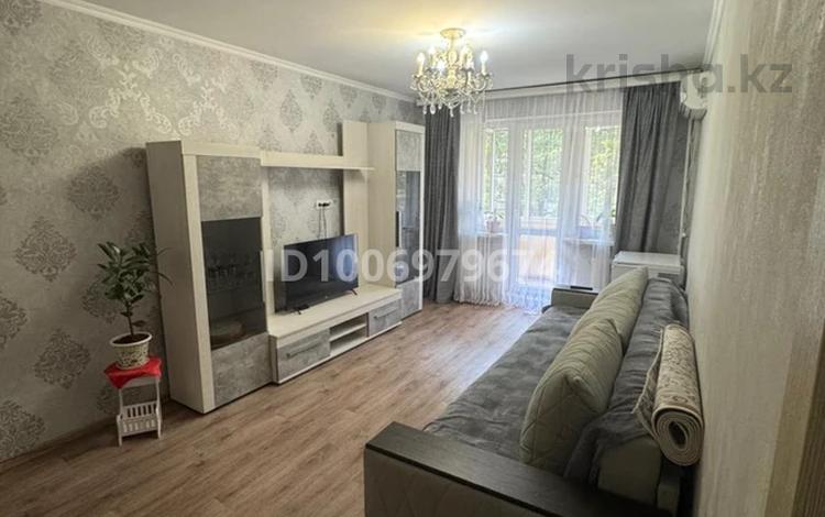 3-комнатная квартира · 60 м² · 2/4 этаж, мкр №5 37 за 40 млн ₸ в Алматы, Ауэзовский р-н — фото 2
