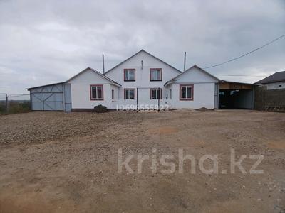 Отдельный дом · 4 комнаты · 100 м² · 12 сот., Дмитрева 25а — За 20 школы за 65 млн 〒 в Кокшетау