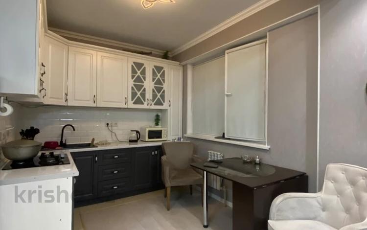 1-бөлмелі пәтер · 45 м² · 9/10 қабат, Жунисова 4/1-18, бағасы: 25.5 млн ₸ в Алматы — фото 2