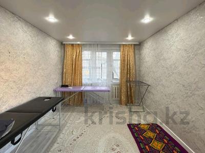 2-комнатная квартира · 44 м² · 2/5 этаж, маметова за 14 млн 〒 в Уральске