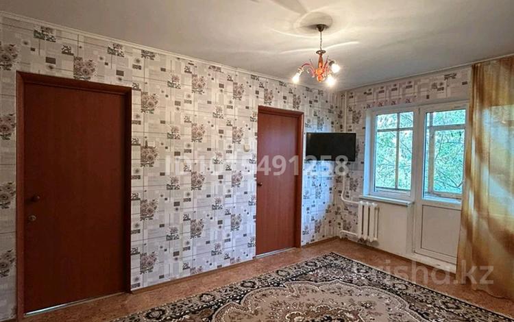 3-бөлмелі пәтер · 45 м² · 3/5 қабат, Курмангазы, бағасы: 16.5 млн ₸ в Уральске, мкр Школьник — фото 4