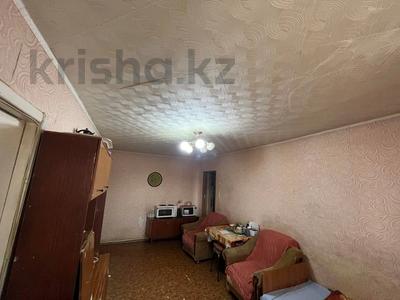 2-комнатная квартира, 43 м², 5/5 этаж, Крылова 83 за 19 млн 〒 в Усть-Каменогорске