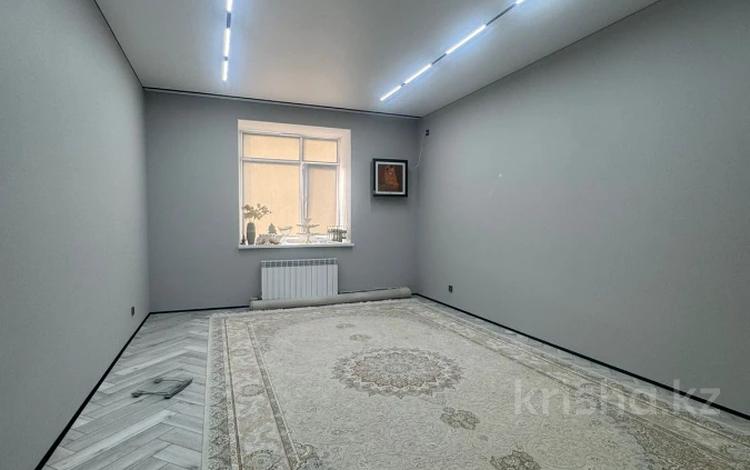 2-комнатная квартира · 80 м² · 1/5 этаж, мкр. Алтын орда за ~ 40 млн ₸ в Актобе — фото 2